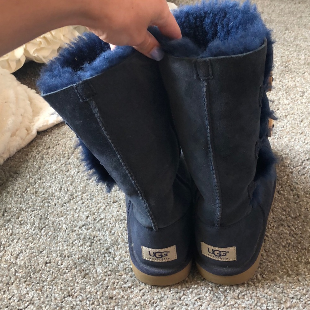 Great Condition Bailey Button Uggs - image 5